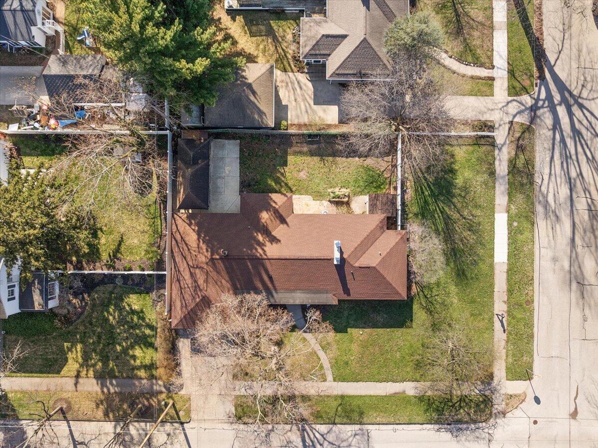 724 Columbia Avenue, Holland, MI, 49423-5152