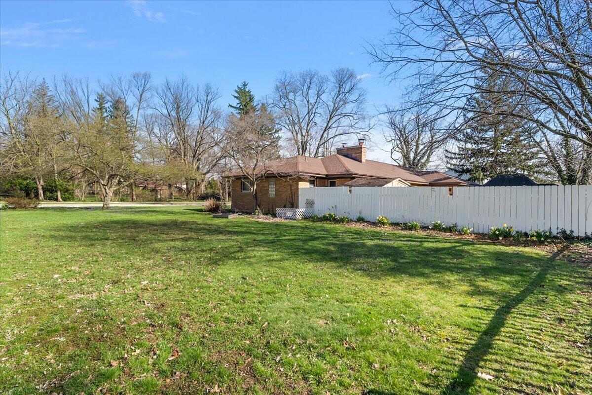 724 Columbia Avenue, Holland, MI, 49423-5152