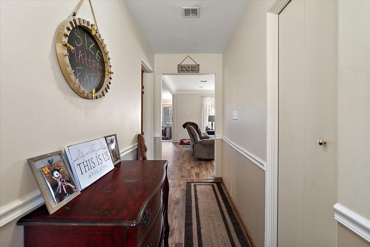 724 Columbia Avenue, Holland, MI, 49423-5152