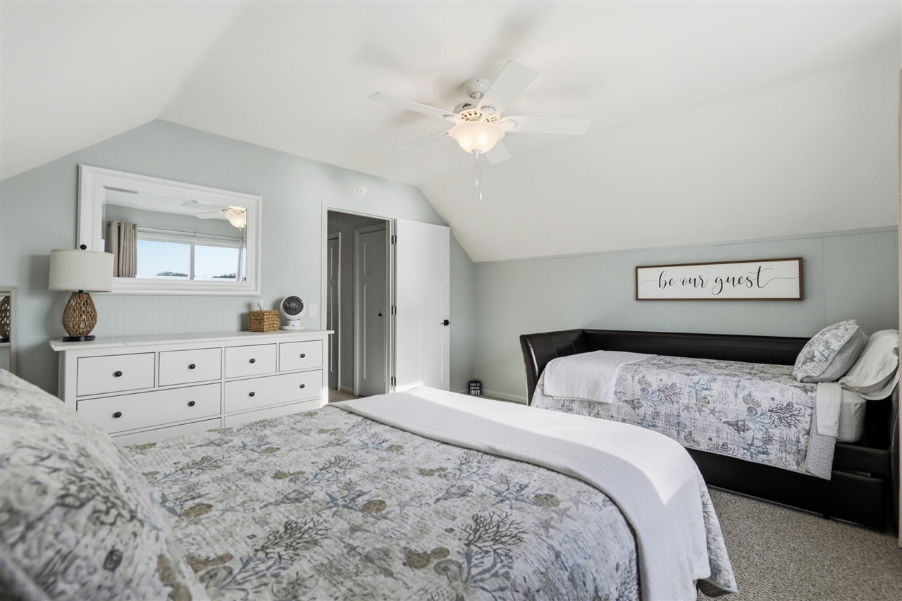 7201 Holiday Drive, Canadian Lakes, MI, 49346-8895