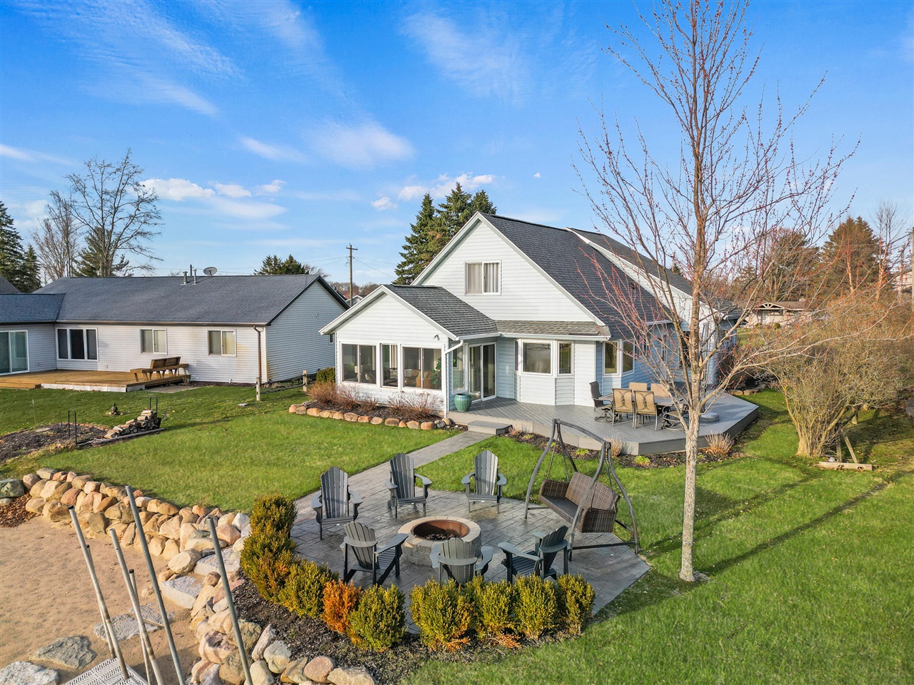 7201 Holiday Drive, Canadian Lakes, MI, 49346-8895