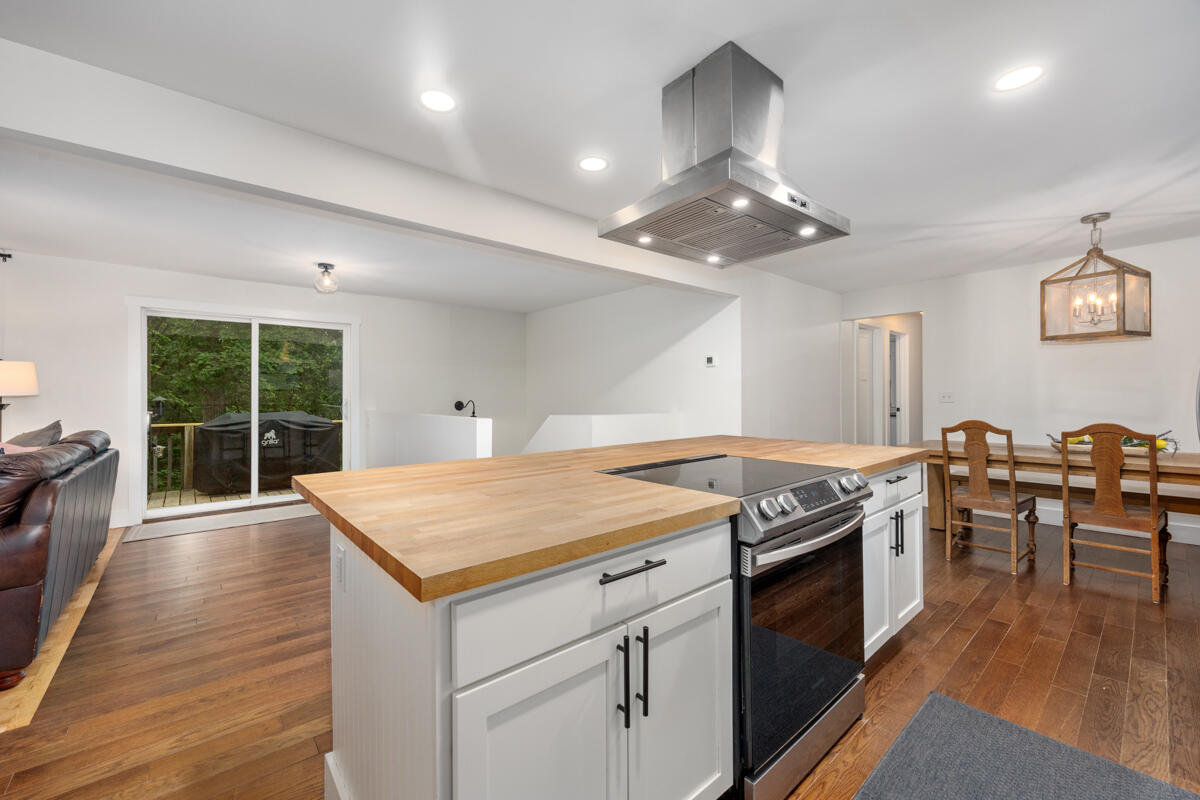 1059 Cumberland Avenue, Lowell, MI, 49331-9819