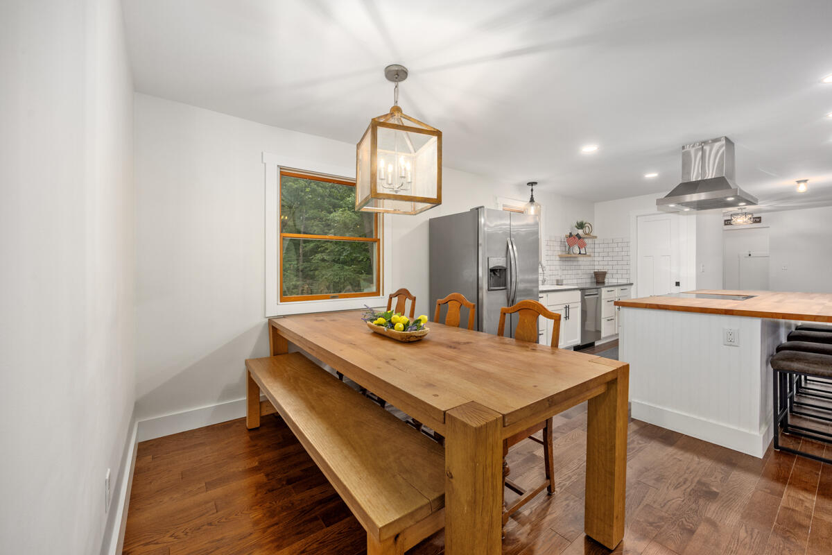 1059 Cumberland Avenue, Lowell, MI, 49331-9819