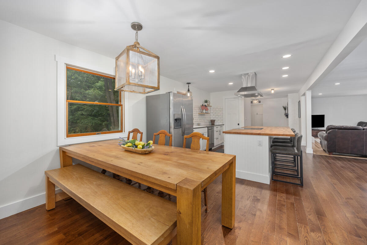 1059 Cumberland Avenue, Lowell, MI, 49331-9819