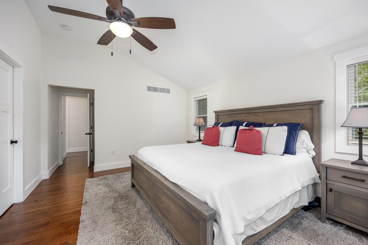 1059 Cumberland Avenue, Lowell, MI, 49331-9819