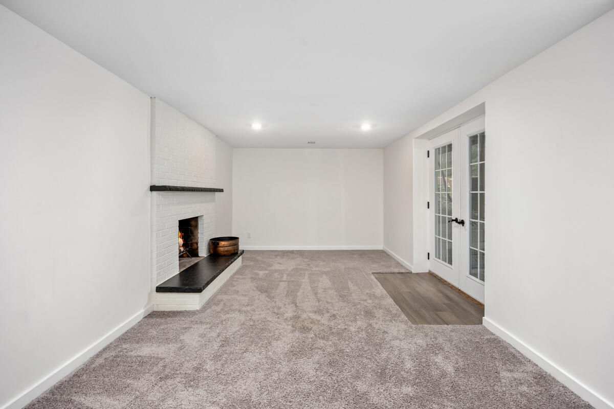 1059 Cumberland Avenue, Lowell, MI, 49331-9819