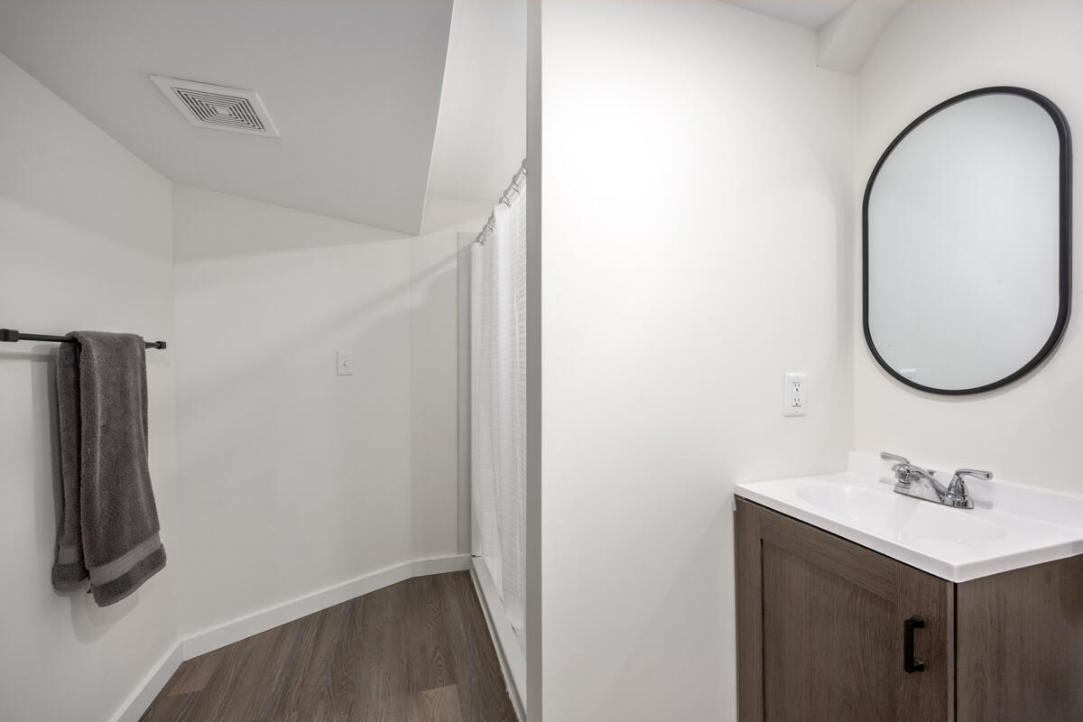 1059 Cumberland Avenue, Lowell, MI, 49331-9819