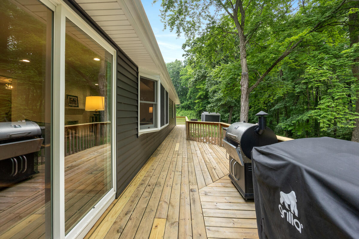 1059 Cumberland Avenue, Lowell, MI, 49331-9819