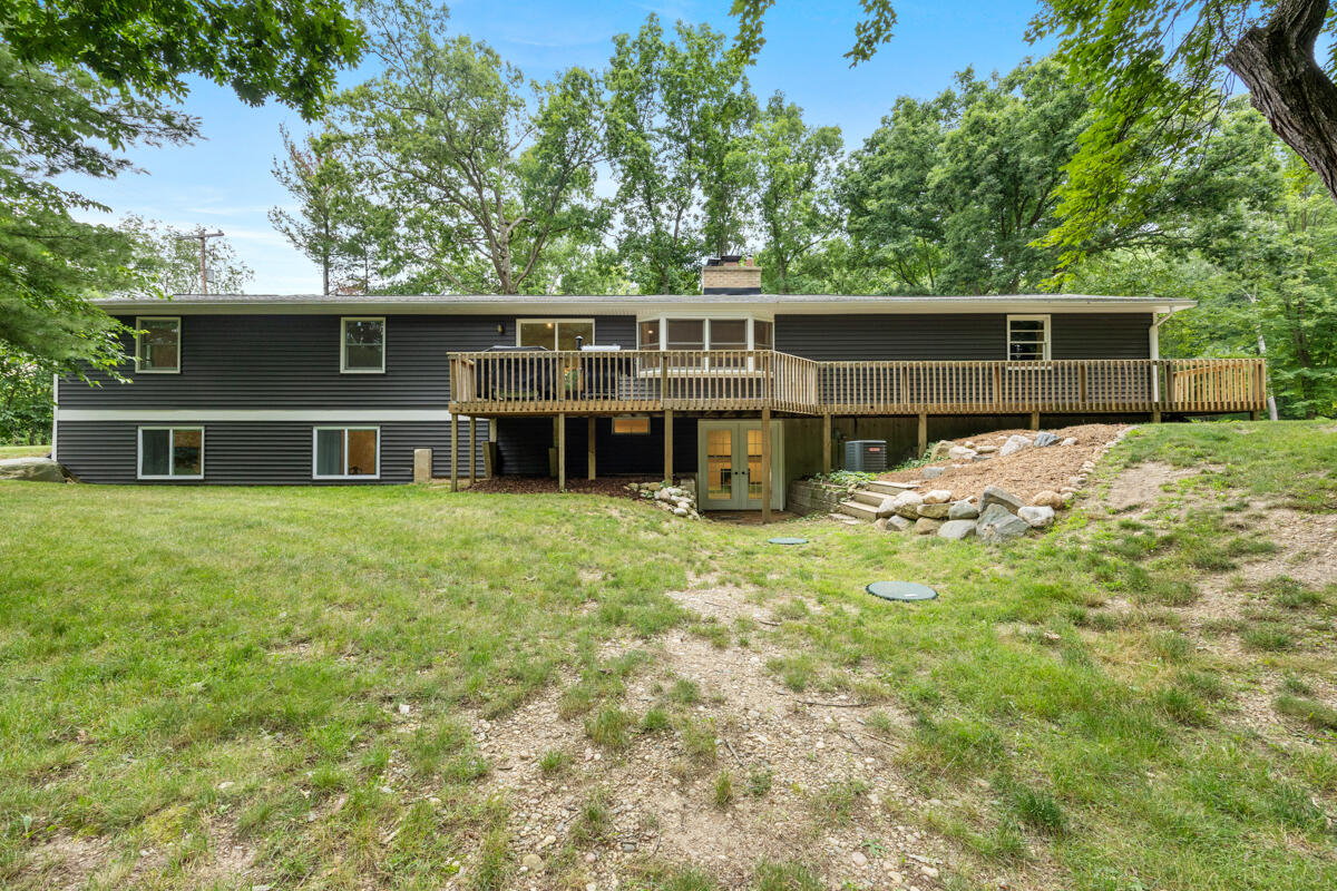 1059 Cumberland Avenue, Lowell, MI, 49331-9819