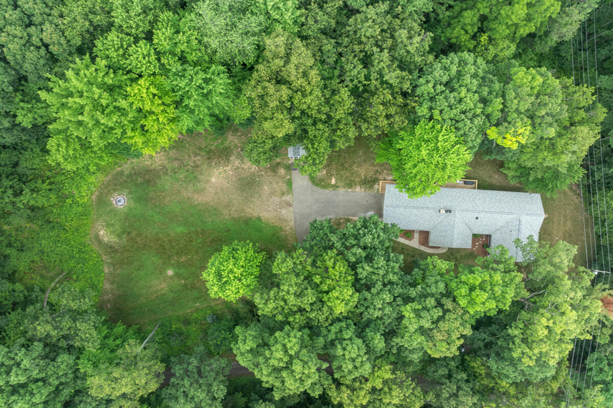 1059 Cumberland Avenue, Lowell, MI, 49331-9819