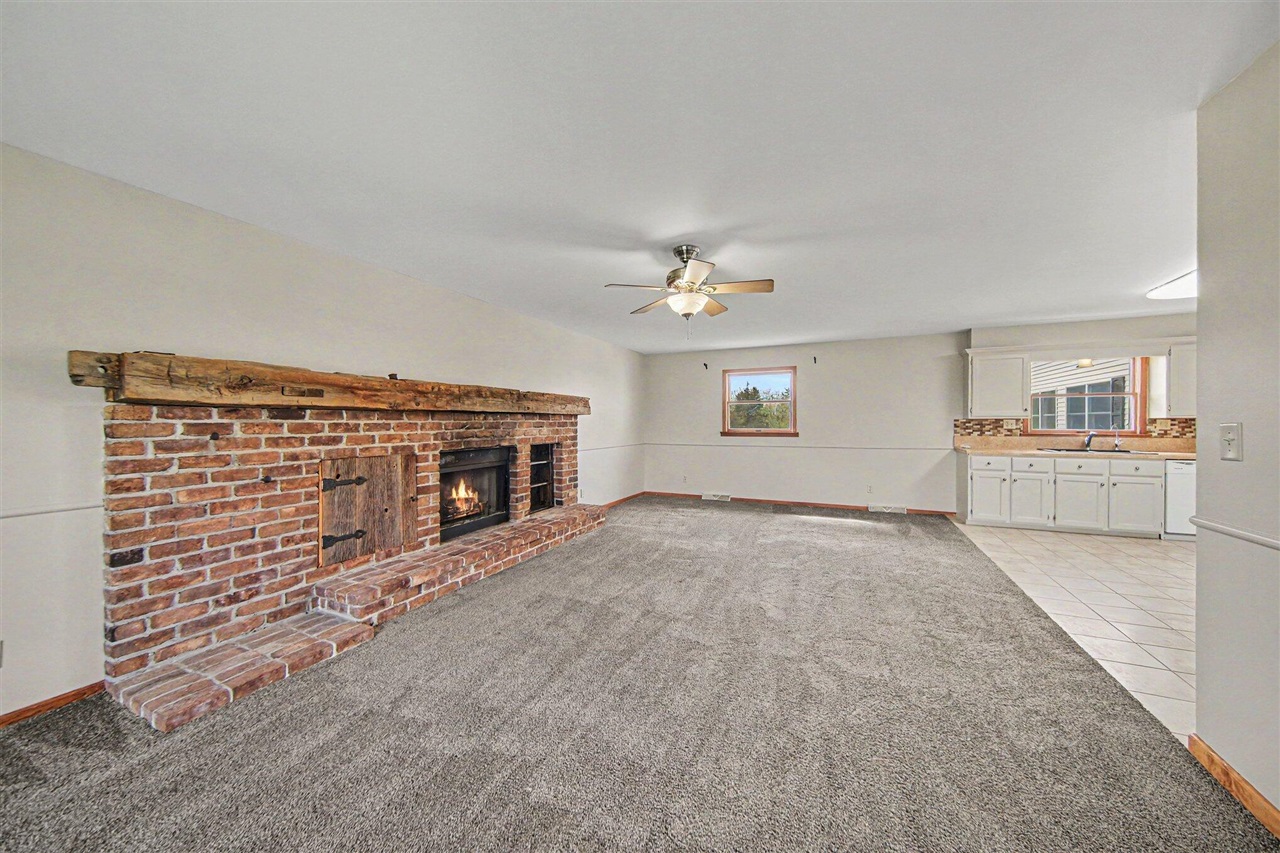 4001 Hoyer Road, Jackson, MI, 49201-8374