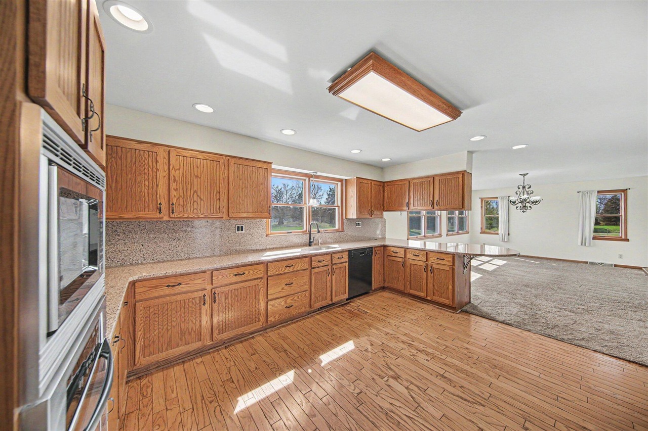 4001 Hoyer Road, Jackson, MI, 49201-8374