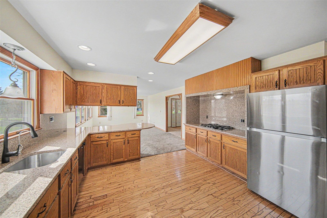 4001 Hoyer Road, Jackson, MI, 49201-8374