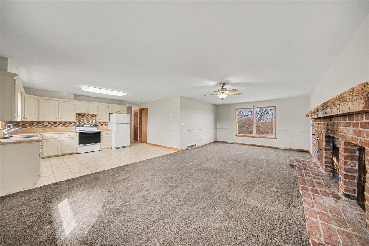 4001 Hoyer Road, Jackson, MI, 49201-8374