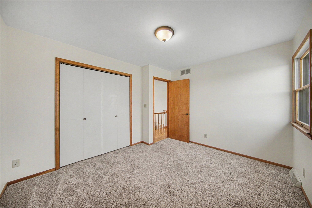 4001 Hoyer Road, Jackson, MI, 49201-8374