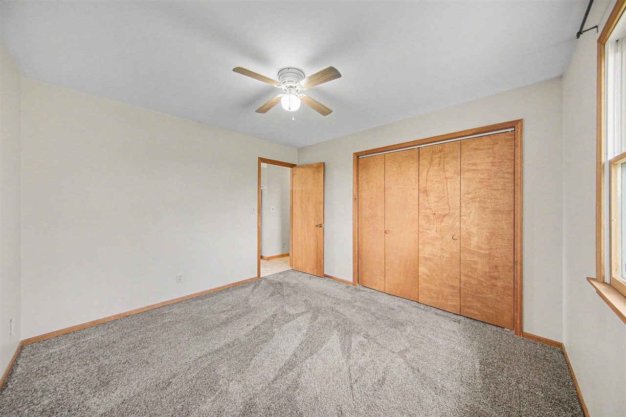 4001 Hoyer Road, Jackson, MI, 49201-8374