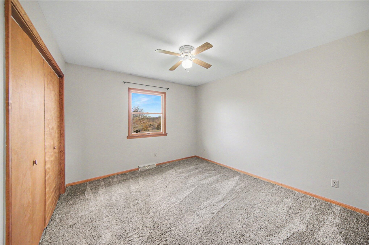 4001 Hoyer Road, Jackson, MI, 49201-8374