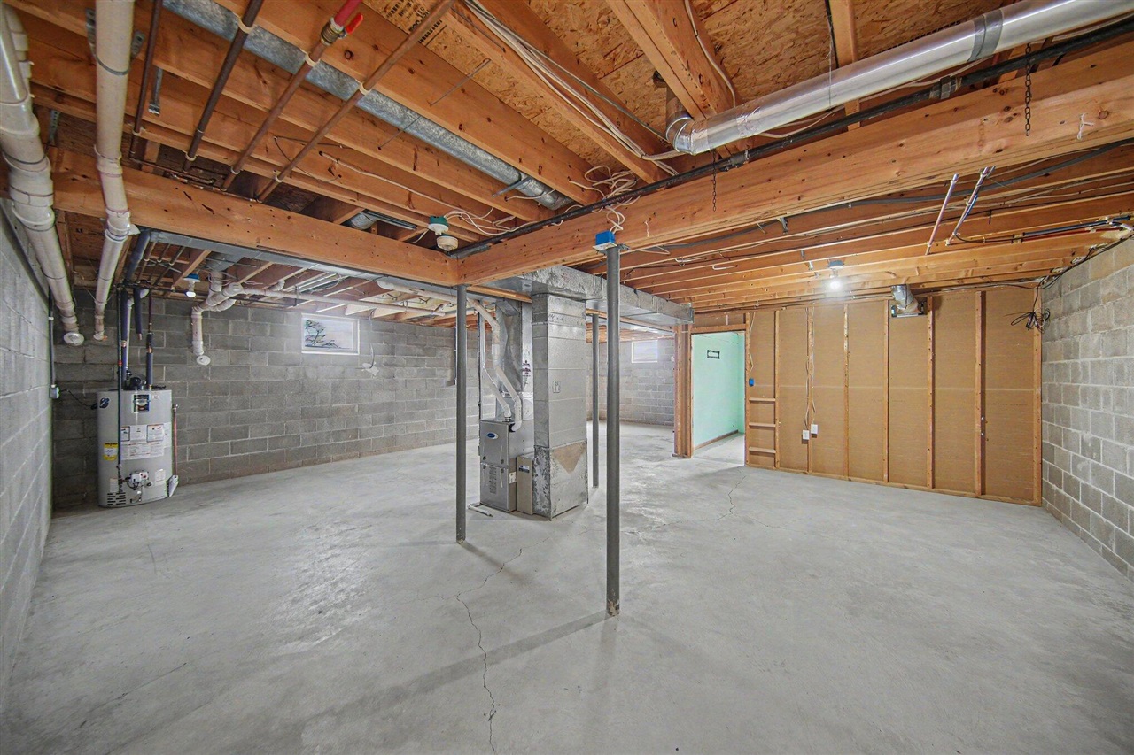 4001 Hoyer Road, Jackson, MI, 49201-8374