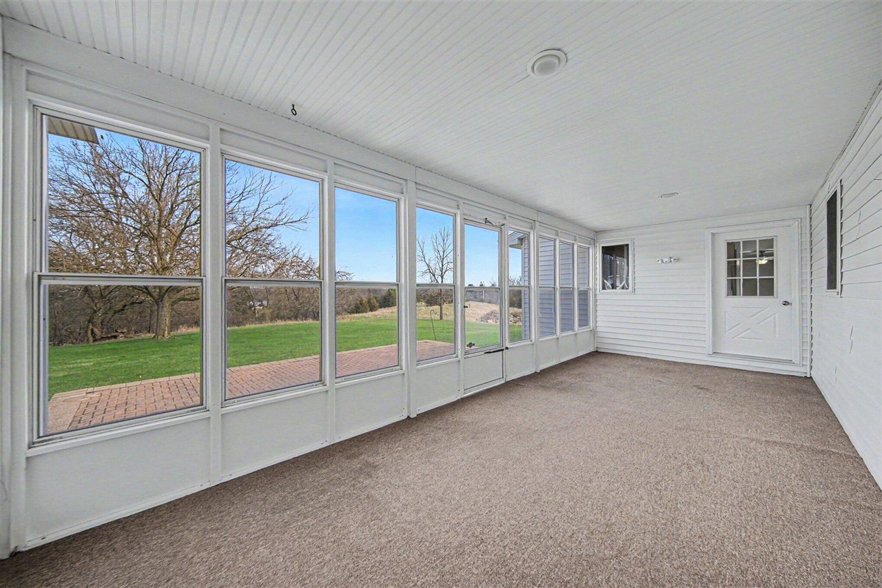 4001 Hoyer Road, Jackson, MI, 49201-8374