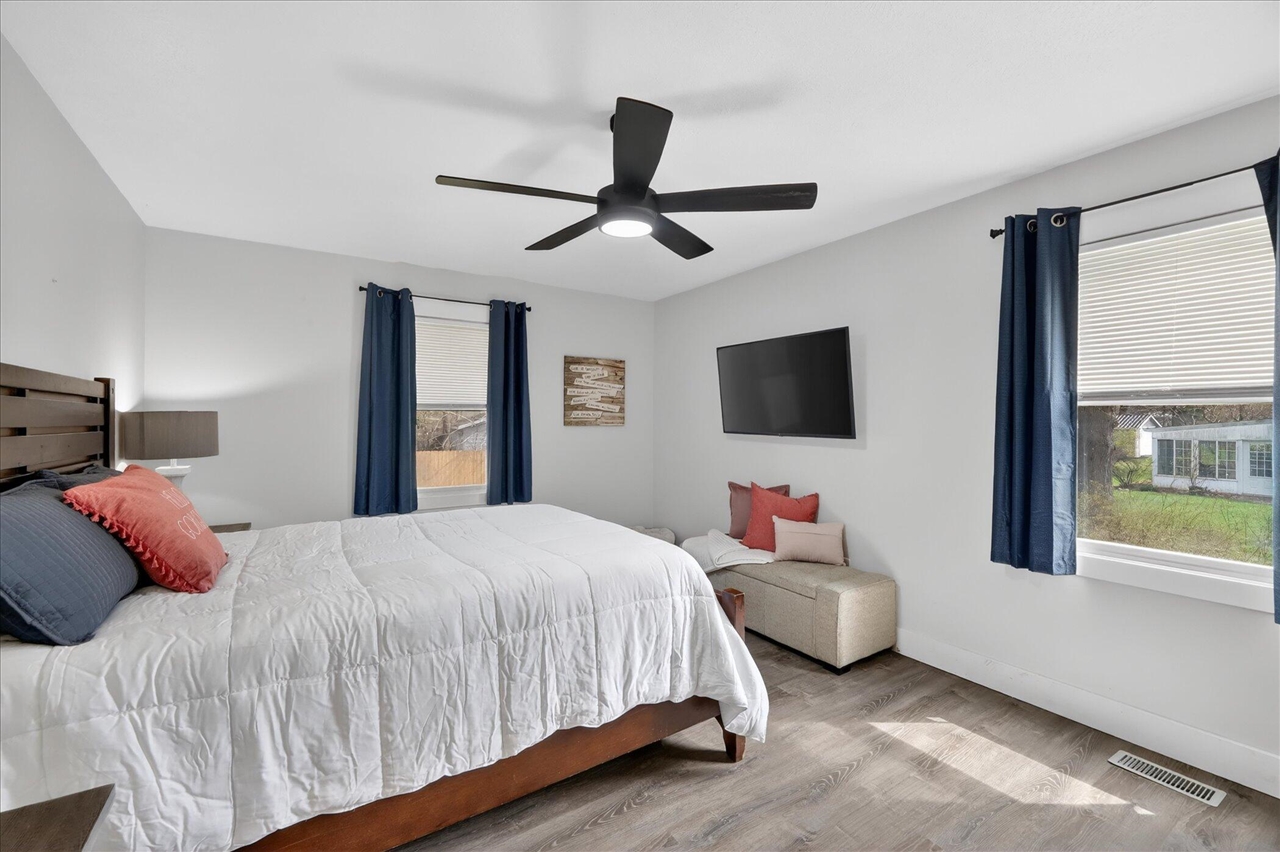 15001 Jimmy Drive, Vicksburg, MI, 49097-9741