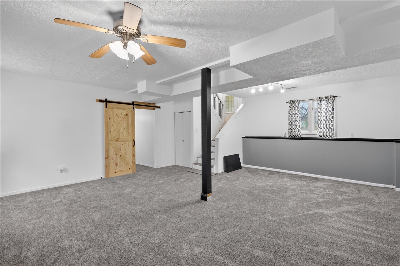 15001 Jimmy Drive, Vicksburg, MI, 49097-9741