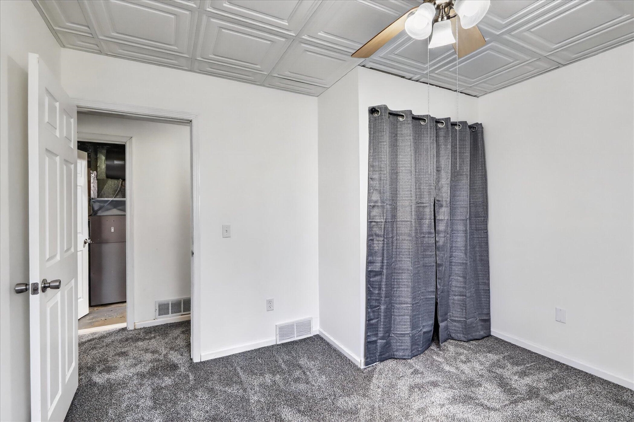 15001 Jimmy Drive, Vicksburg, MI, 49097-9741