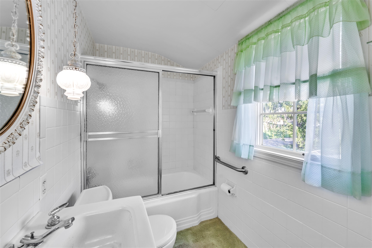 918 Nichols Road, Kalamazoo, MI, 49006-2854