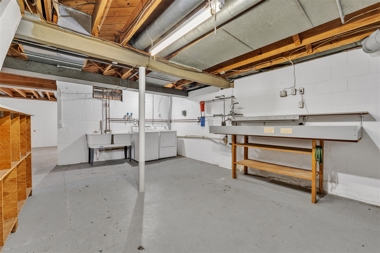 918 Nichols Road, Kalamazoo, MI, 49006-2854