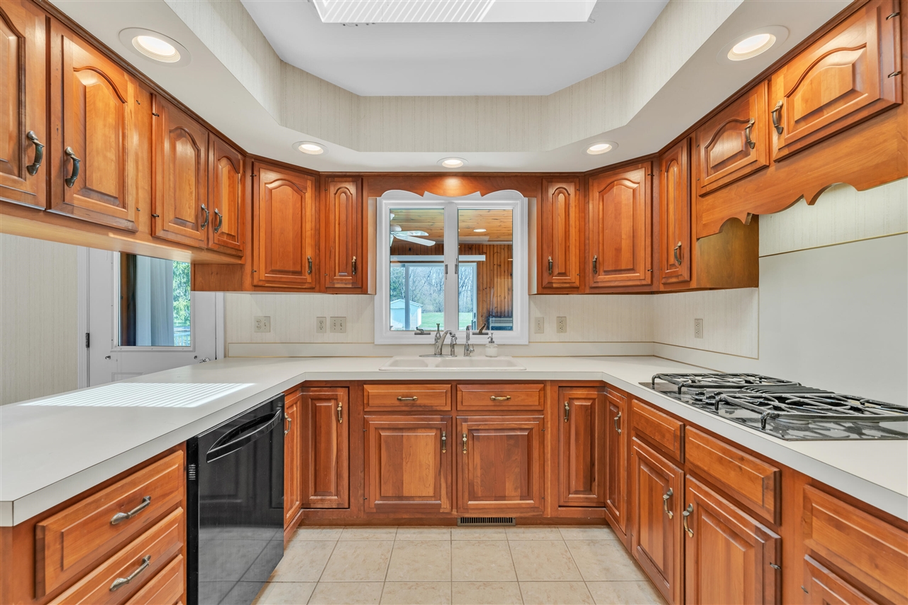 918 Nichols Road, Kalamazoo, MI, 49006-2854