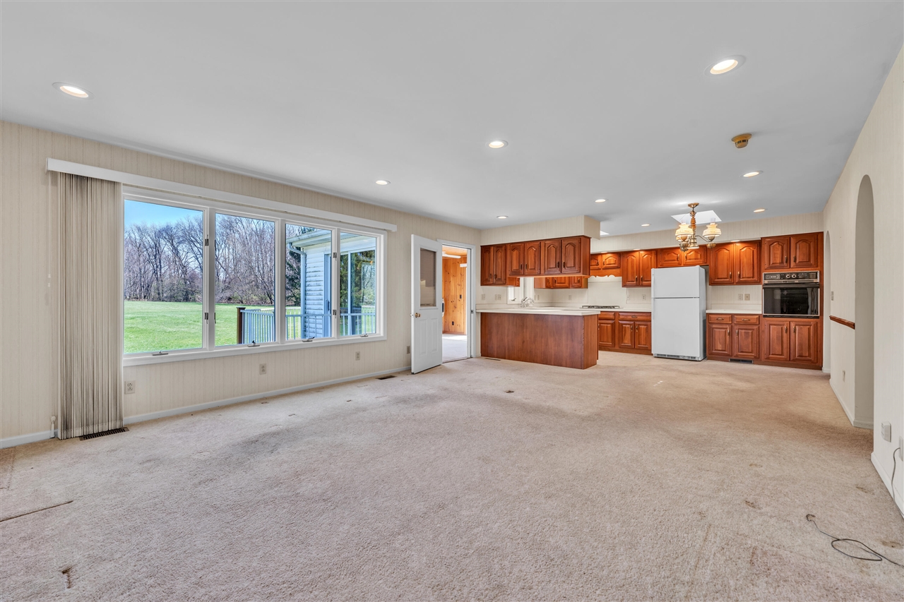 918 Nichols Road, Kalamazoo, MI, 49006-2854