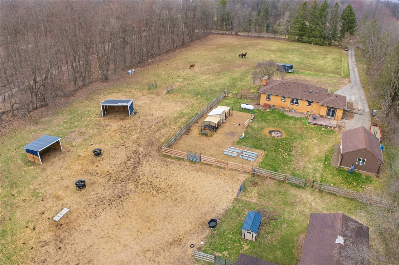 58765 Travis Road, New Hudson, MI, 48165-9578