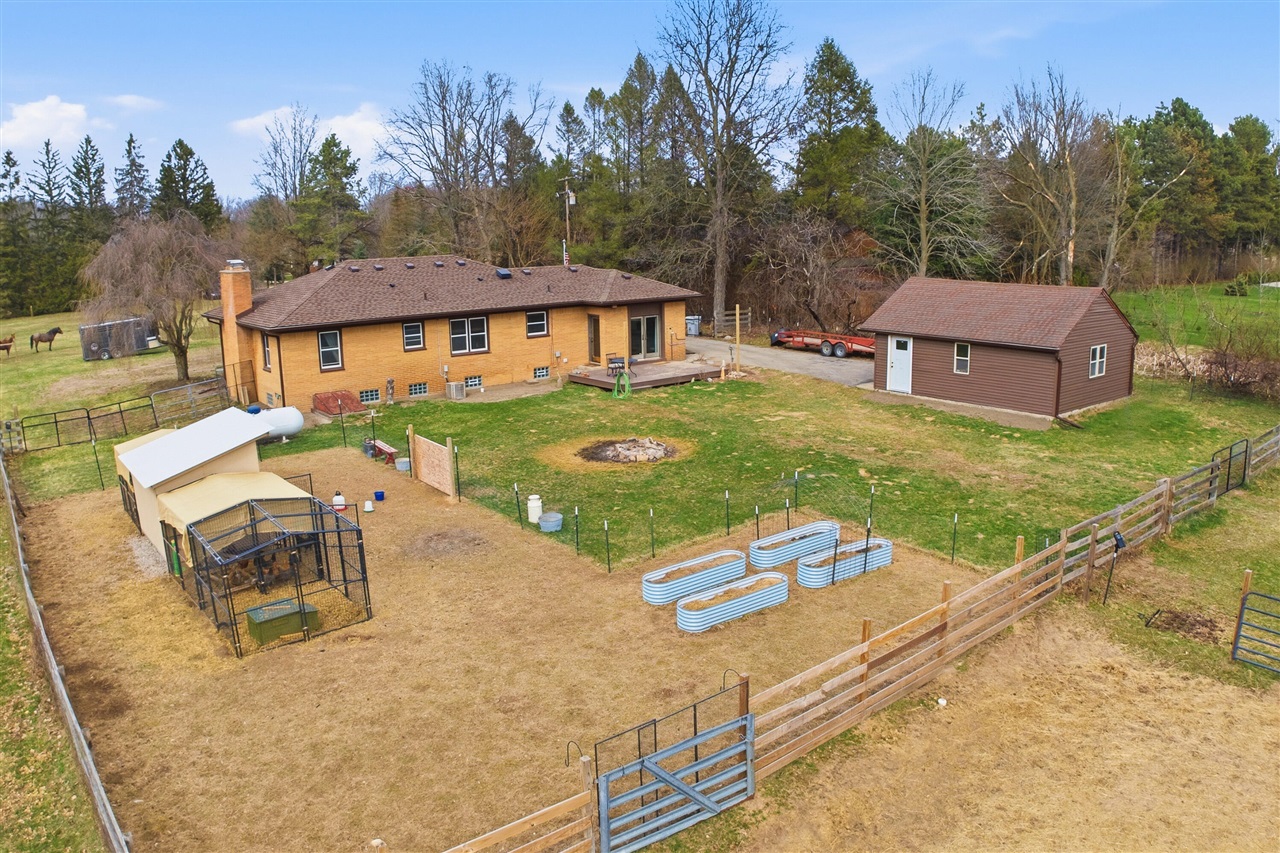 58765 Travis Road, New Hudson, MI, 48165-9578