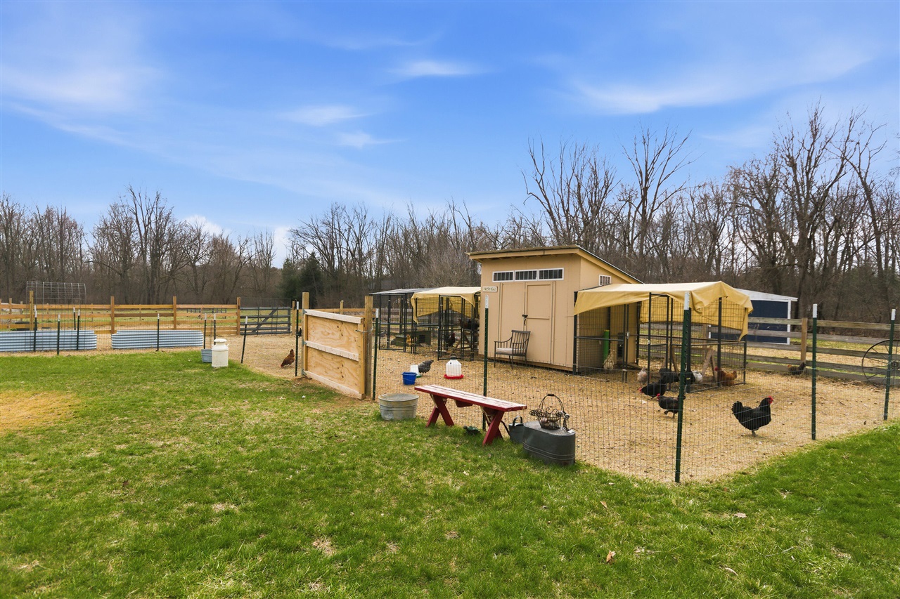 58765 Travis Road, New Hudson, MI, 48165-9578