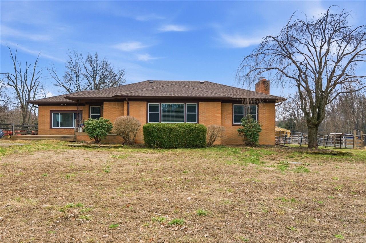 58765 Travis Road, New Hudson, MI, 48165-9578