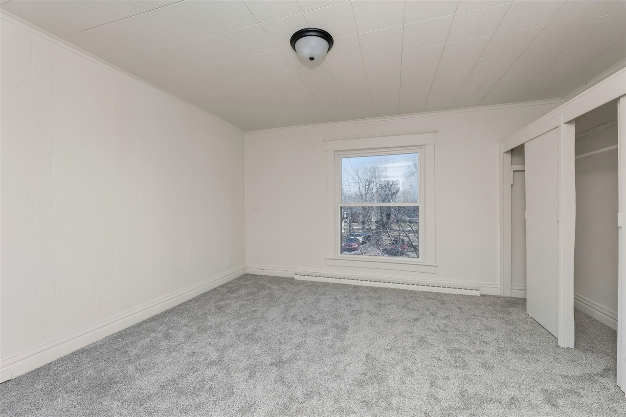 758 Pearl Street, Benton Harbor, MI, 49022-4984