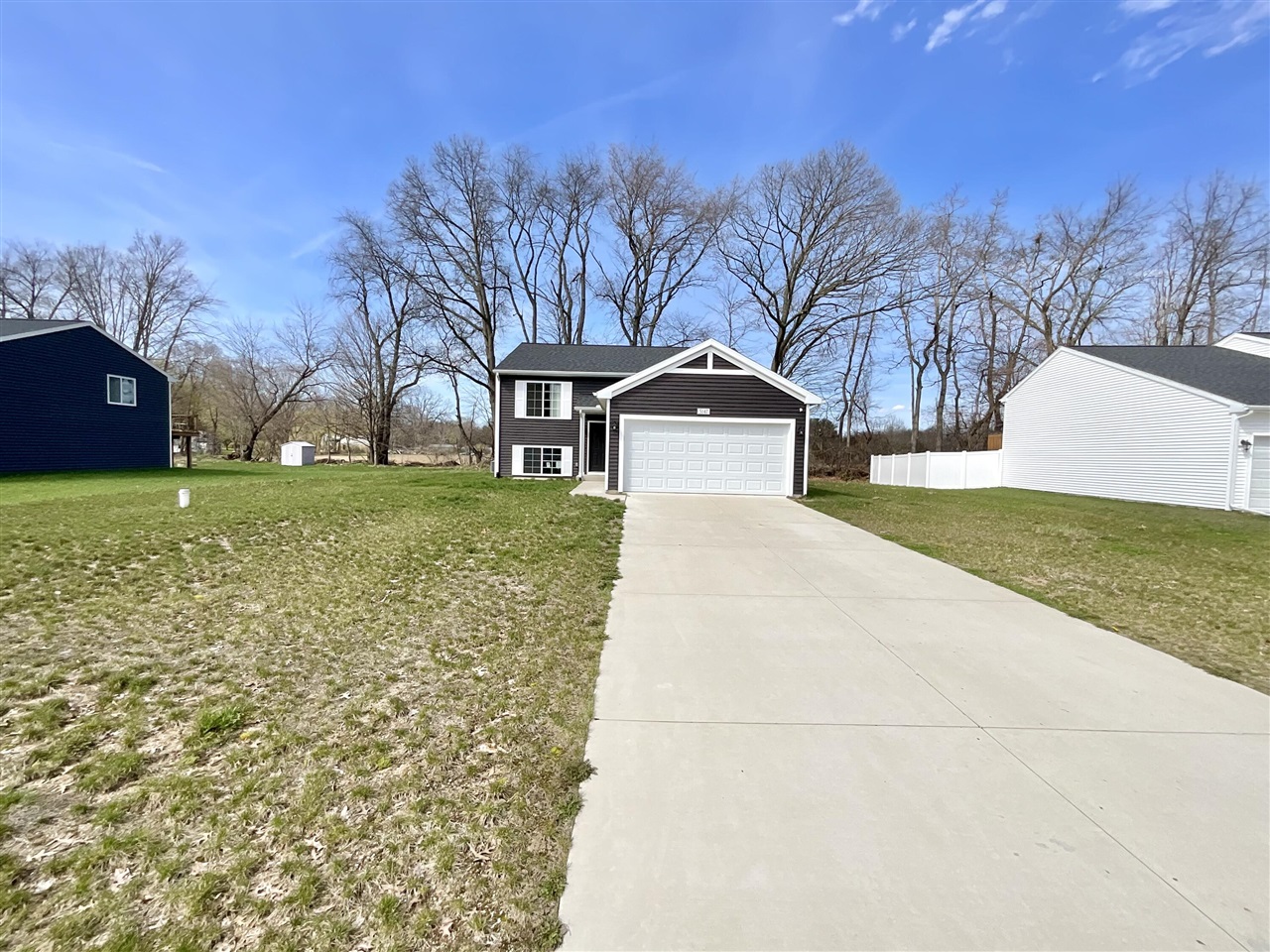 5147 Lake Pines Court, Vicksburg, MI, 49097