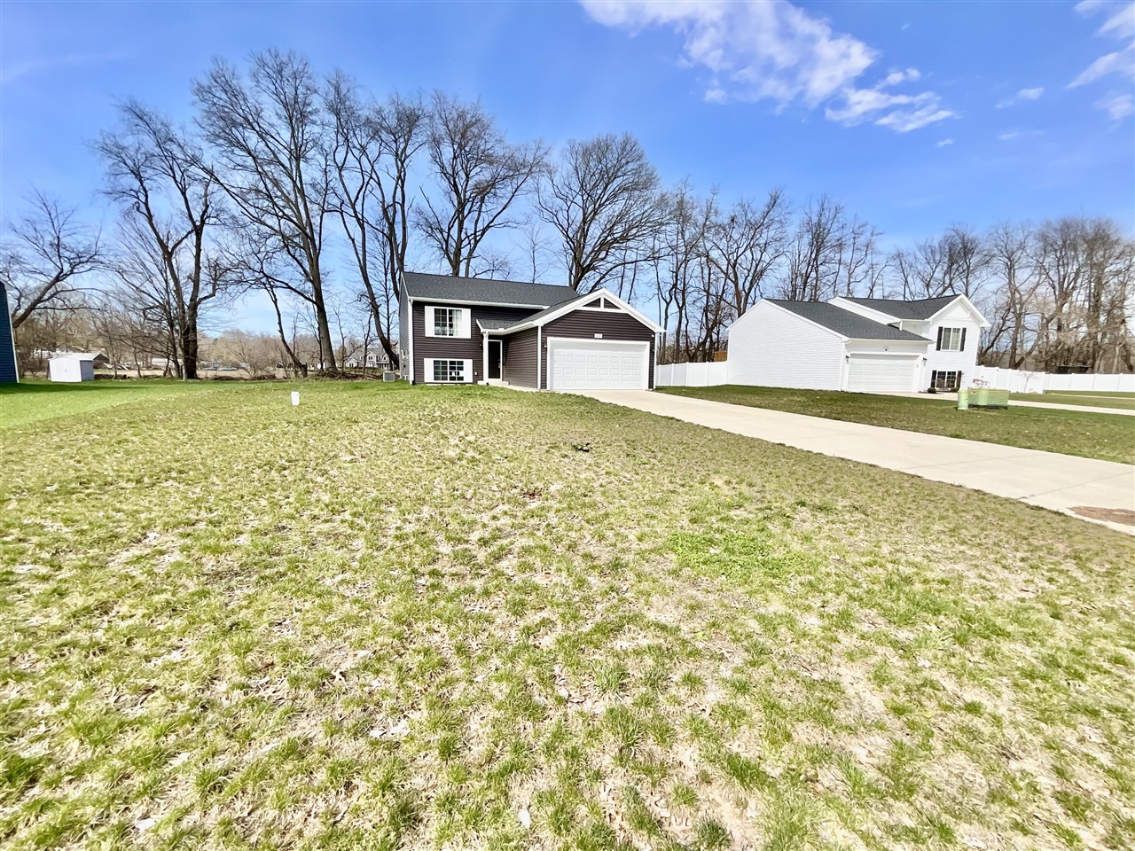 5147 Lake Pines Court, Vicksburg, MI, 49097