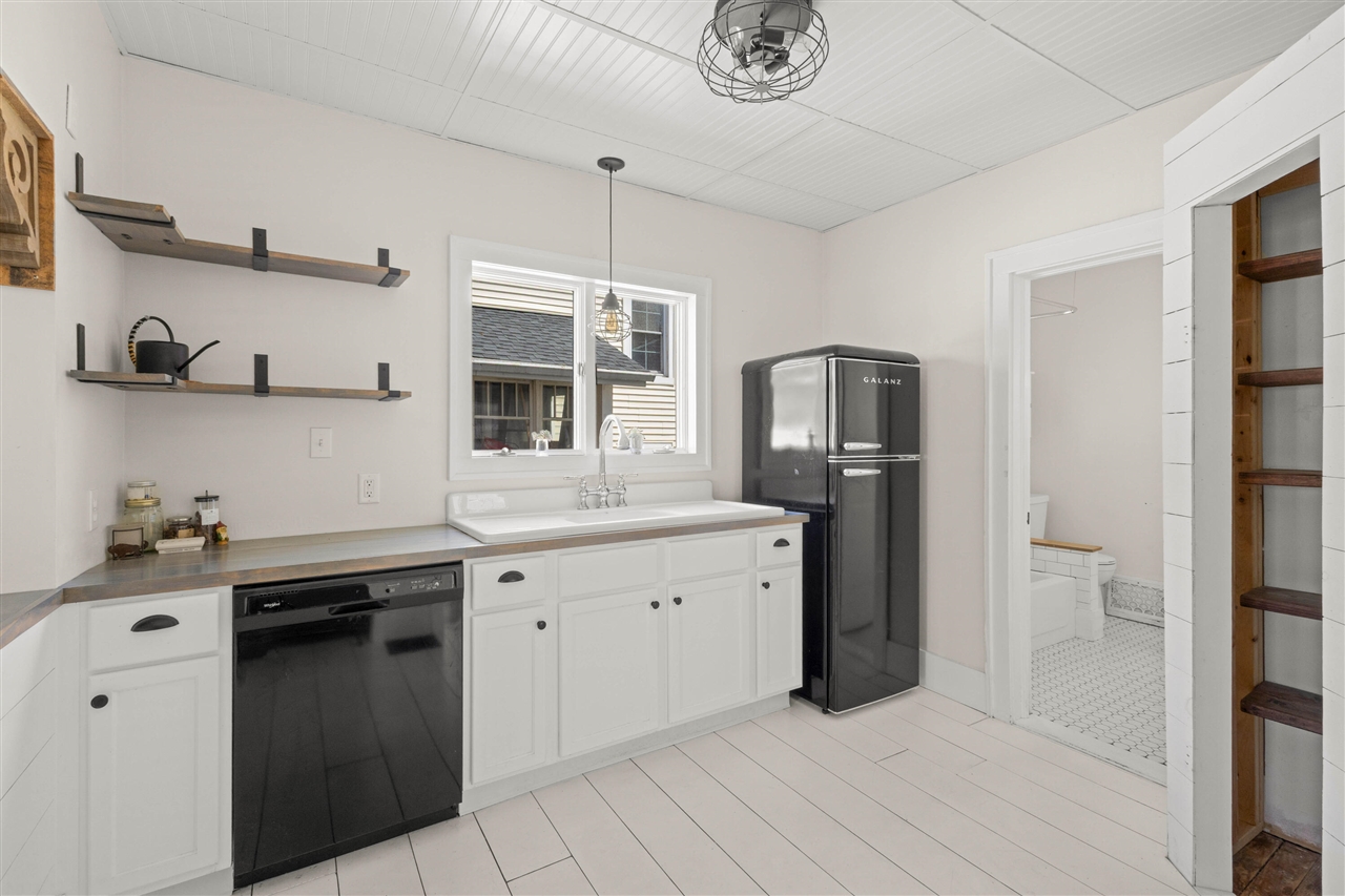 1331 Pennoyer Avenue, Grand Haven, MI, 49417
