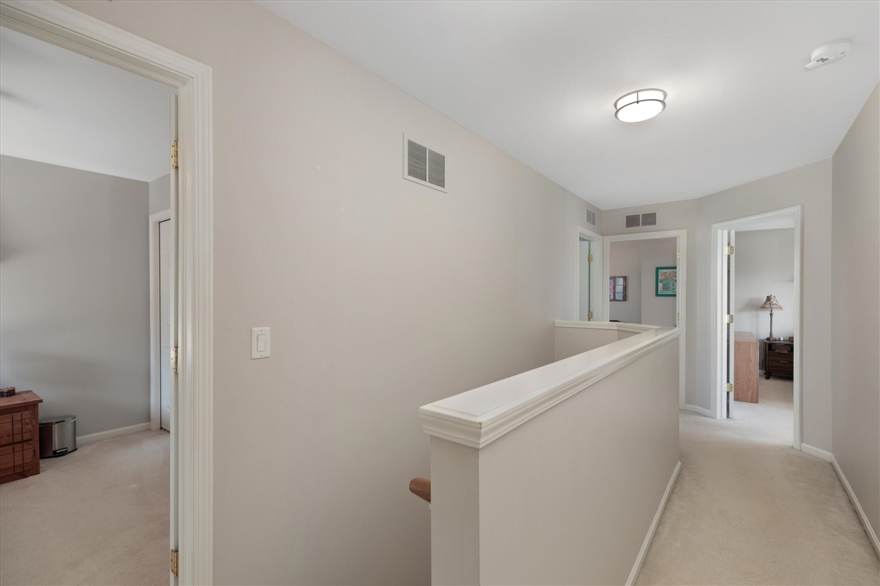 10153 E Avondale Circle, Ypsilanti, MI, 48198-3283