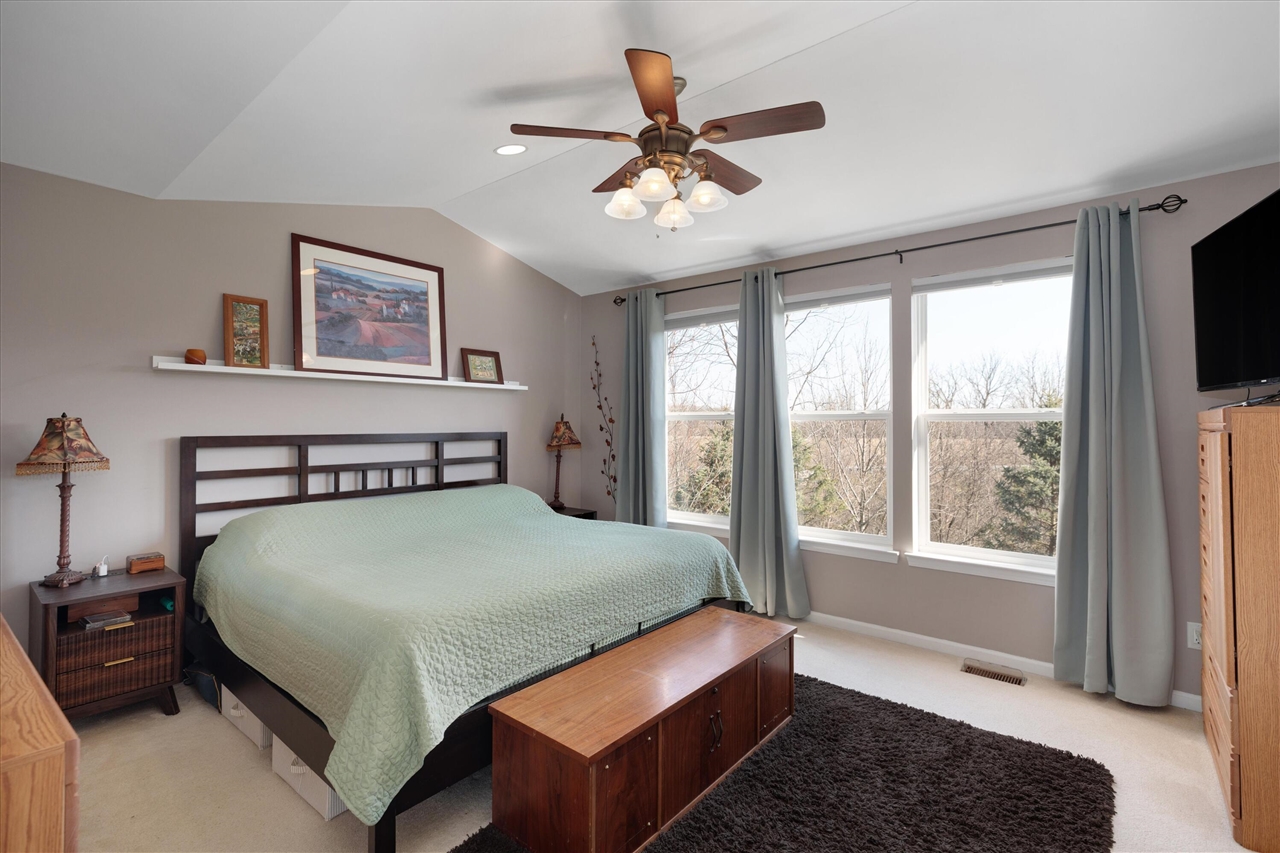 10153 E Avondale Circle, Ypsilanti, MI, 48198-3283