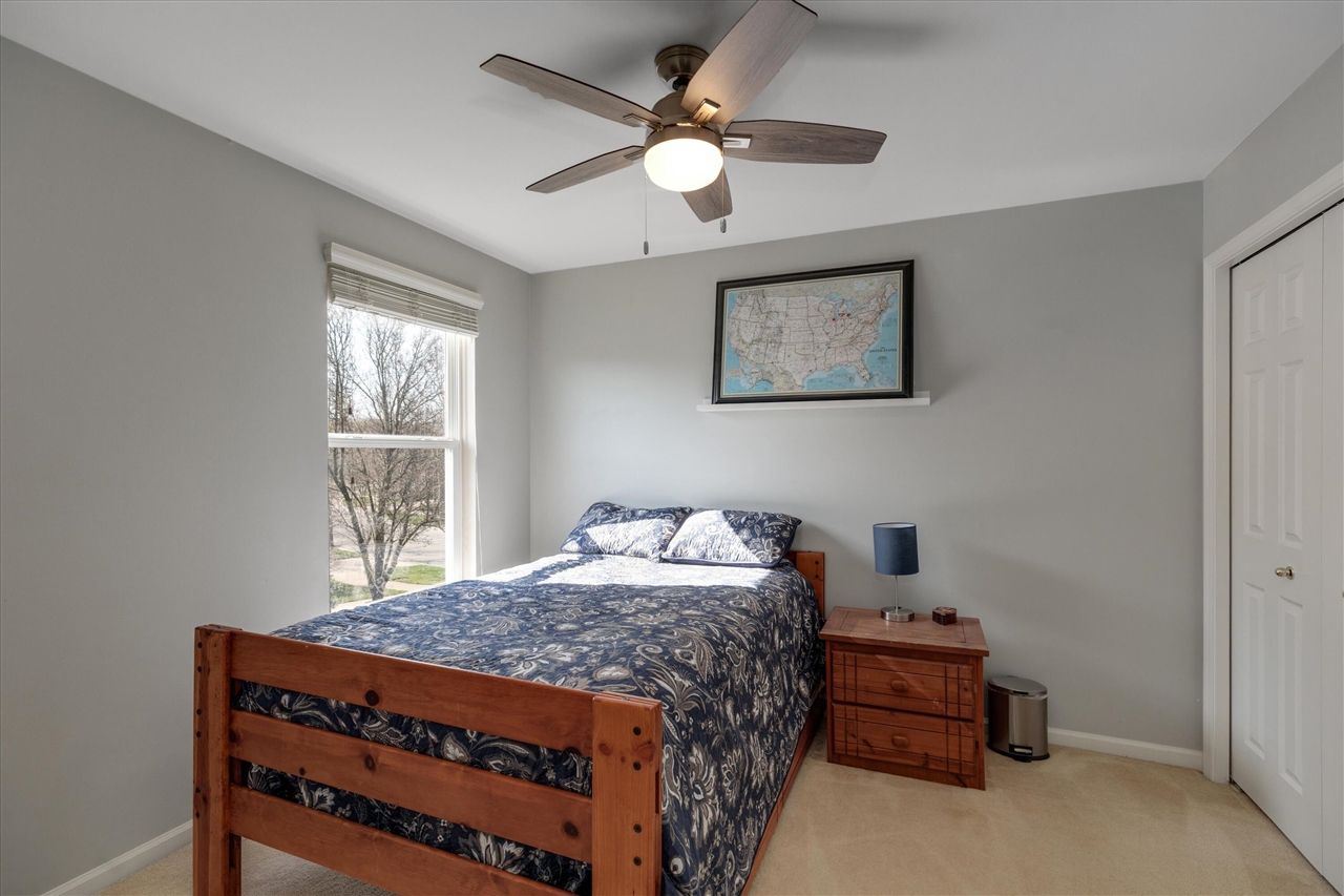 10153 E Avondale Circle, Ypsilanti, MI, 48198-3283