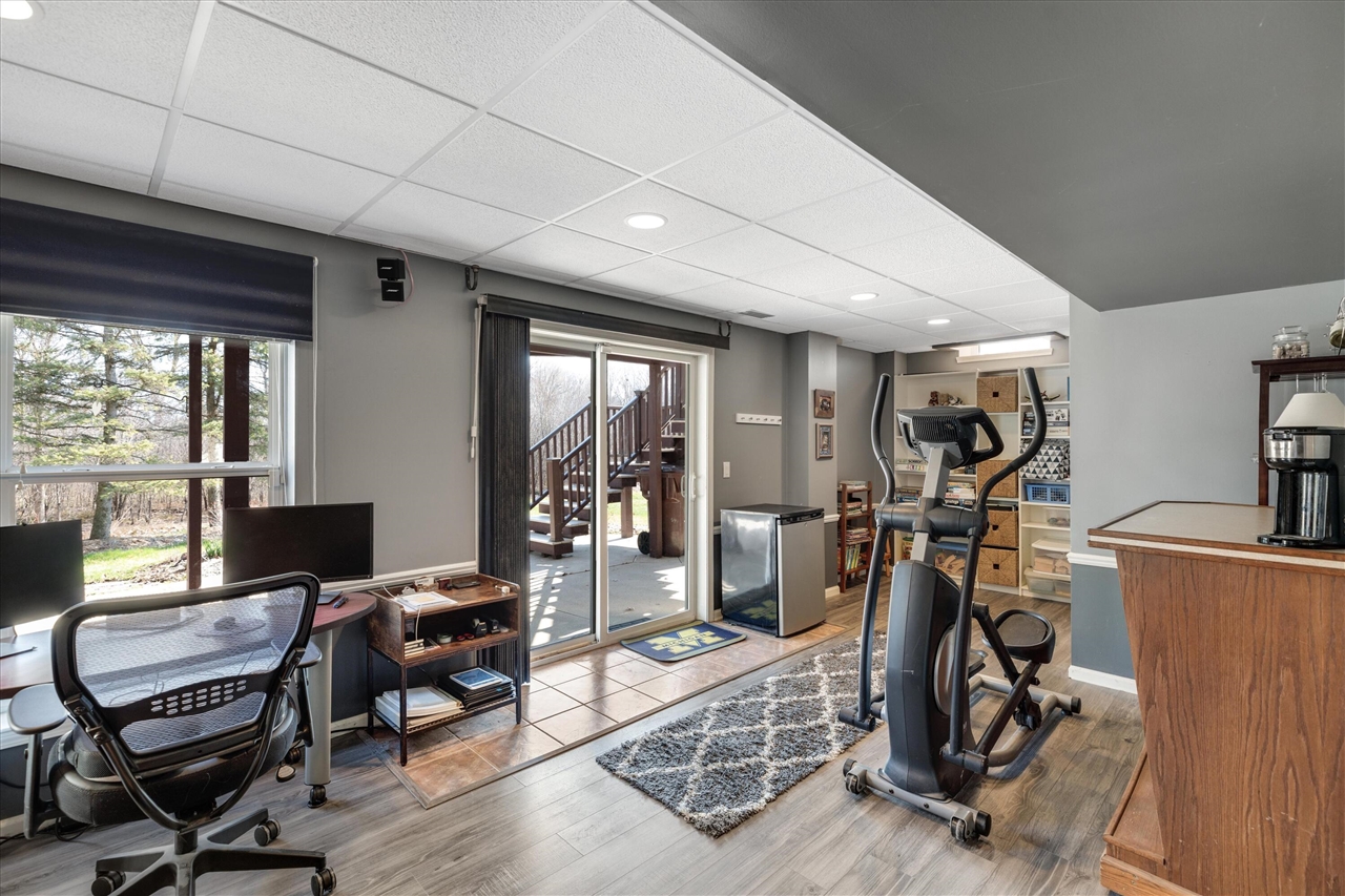 10153 E Avondale Circle, Ypsilanti, MI, 48198-3283