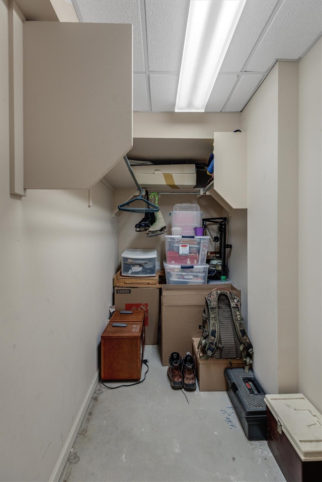 10153 E Avondale Circle, Ypsilanti, MI, 48198-3283