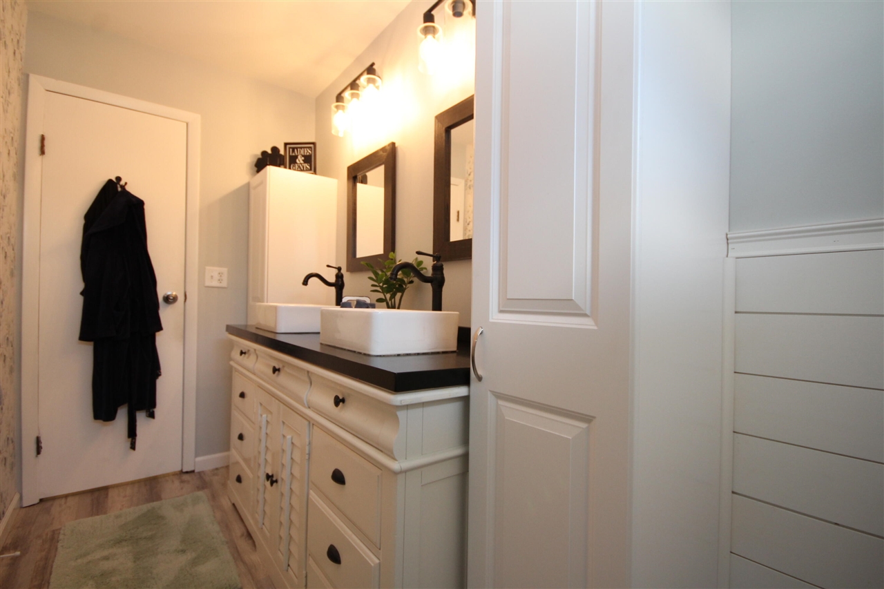 12345 S Sprinkle Road, Vicksburg, MI, 49097