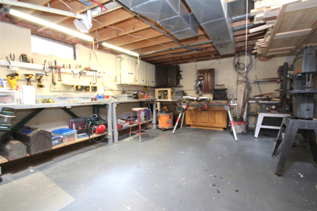 12345 S Sprinkle Road, Vicksburg, MI, 49097