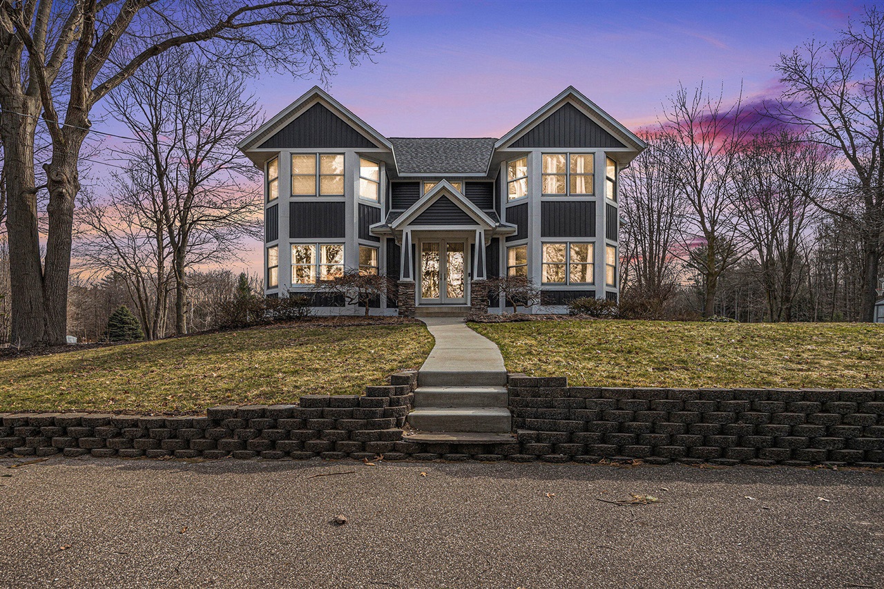 6340 Butternut Drive, West Olive, MI, 49460-9153