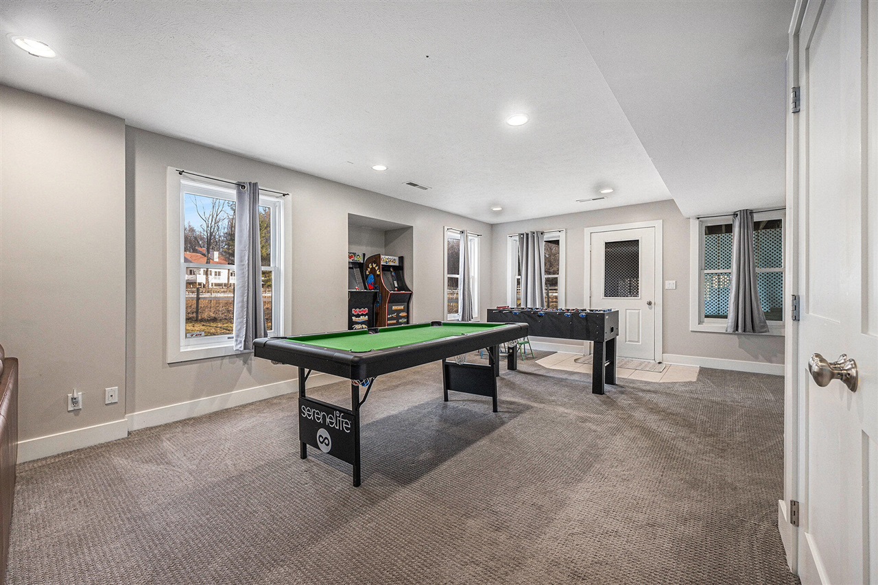 6340 Butternut Drive, West Olive, MI, 49460-9153