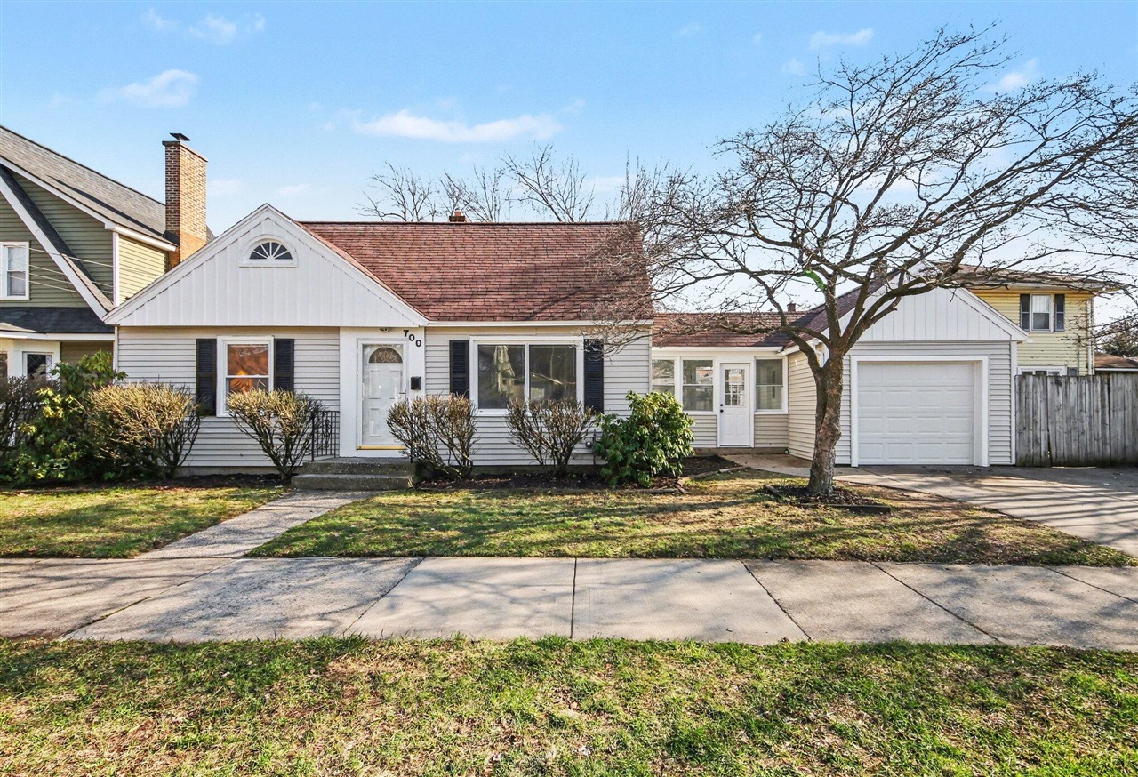 700 Ardmore Street, Grand Rapids, MI, 49507-3259