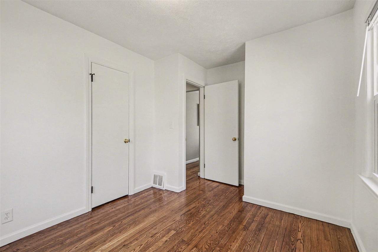 700 Ardmore Street, Grand Rapids, MI, 49507-3259