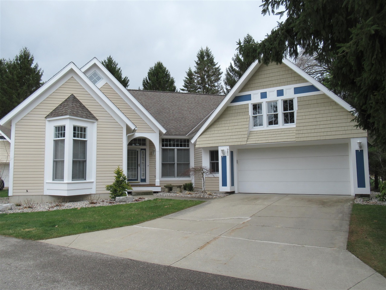 982 Sunflower Court UNIT&nbsp;19, Holland, MI, 49424-6613